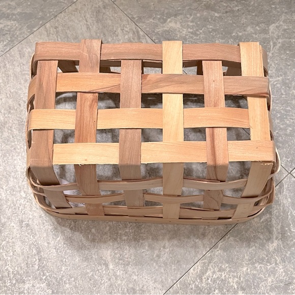 🆕 Target Handcrafted Farmhouse Woven Decorative Storage Basket Bin - Picture 5 of 14